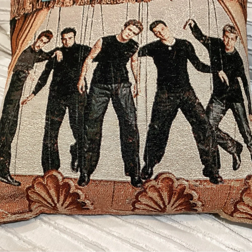 🟠 Vintage & New - NSYNC "No Strings" Design Woven Tapestry Pillow - Collectible - Picture 3 of 9
